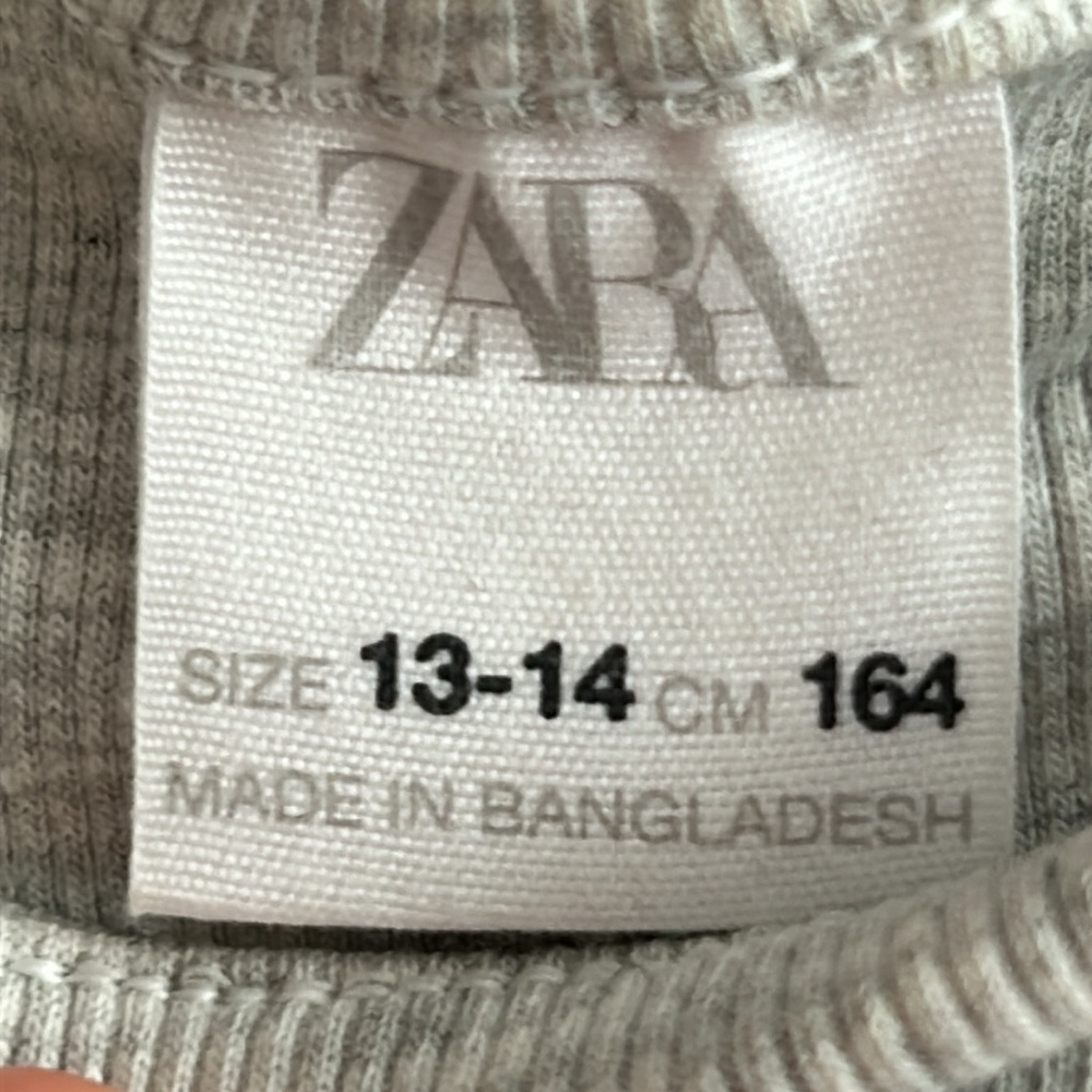 Zara Kids Gray Ribbed Long Sleeve Heart Top Girls 13-14 - Picture 2 of 4